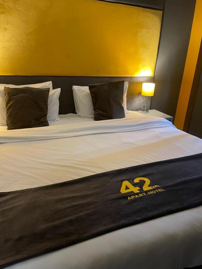42 Apart-Hotel Сканторп Экстерьер фото